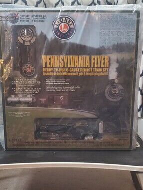 Lionel Pennsylvania Flyer Ready-to-Run O-Gauge Remote Train Set - Black & Gold